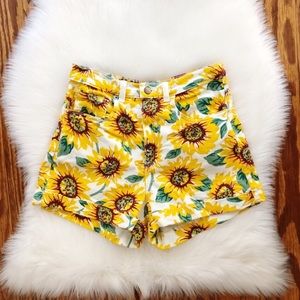 American Apparel high-waisted sunflower shorts🌻